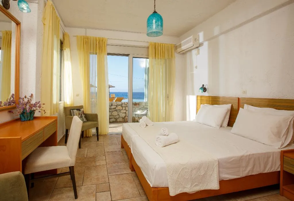 VILLA CAPACITY 6 ONE BEDROOM Room, Romantica Beach Villas, Crete