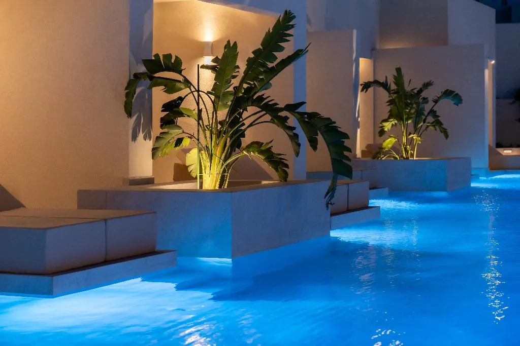 Pool, Heyday Luxury Suites, Santorini