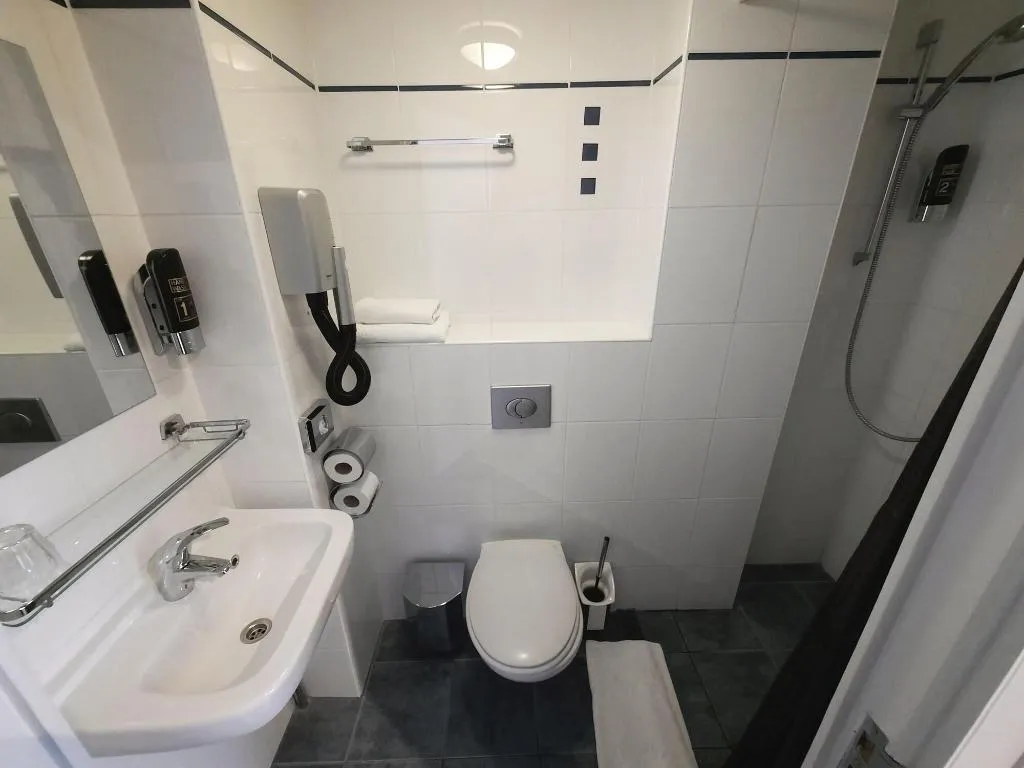 SINGLE STANDARD Room, Hotel Washington, Amsterdam