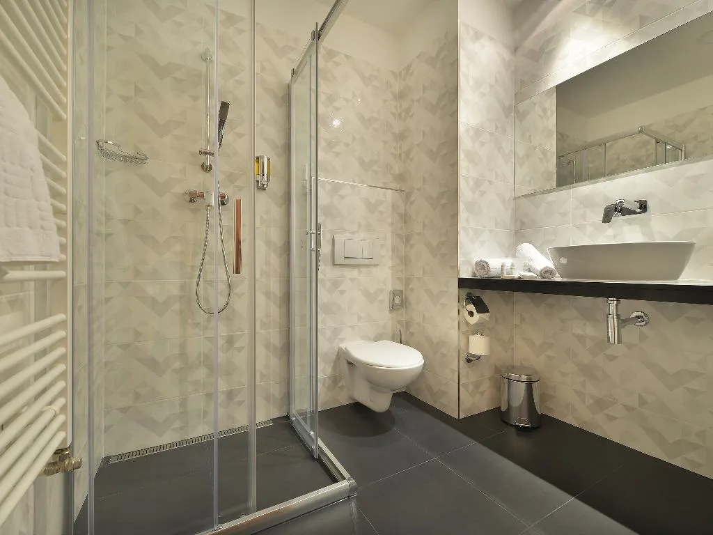 DOUBLE DELUXE Room, Ramada Airport Prague, Prague