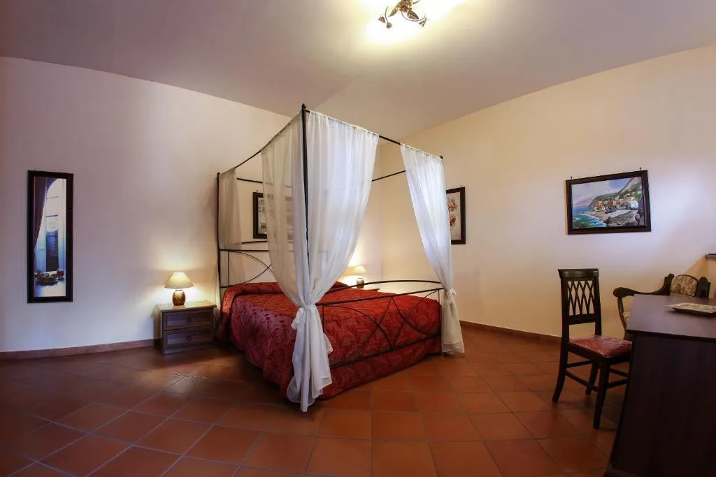 JUNIOR SUITE STANDARD Room, Grand Hotel Capodimonte, Naples