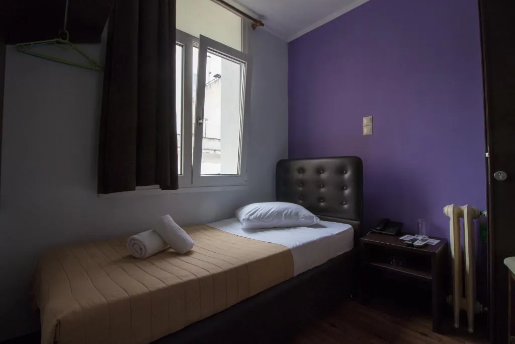 SINGLE STANDARD Room, Cosmopolit, Athens