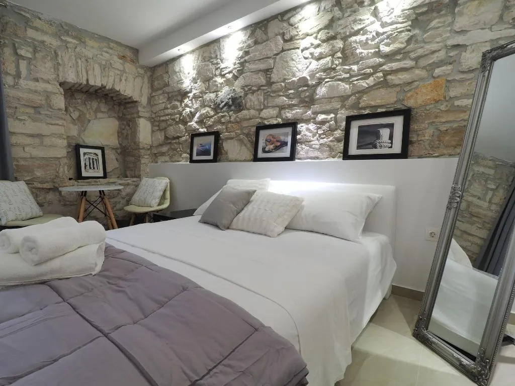 Room, Captain Emo City Apartments, Istria