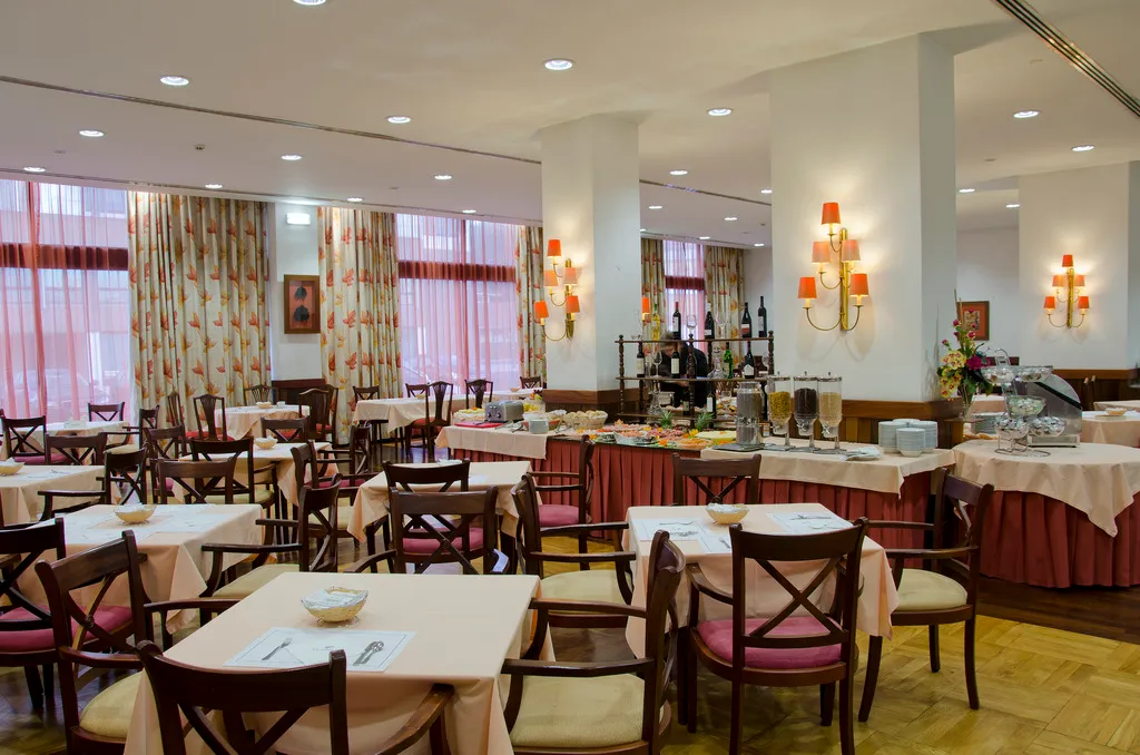 Restaurant, VIP Executive Zurique, Lisbon