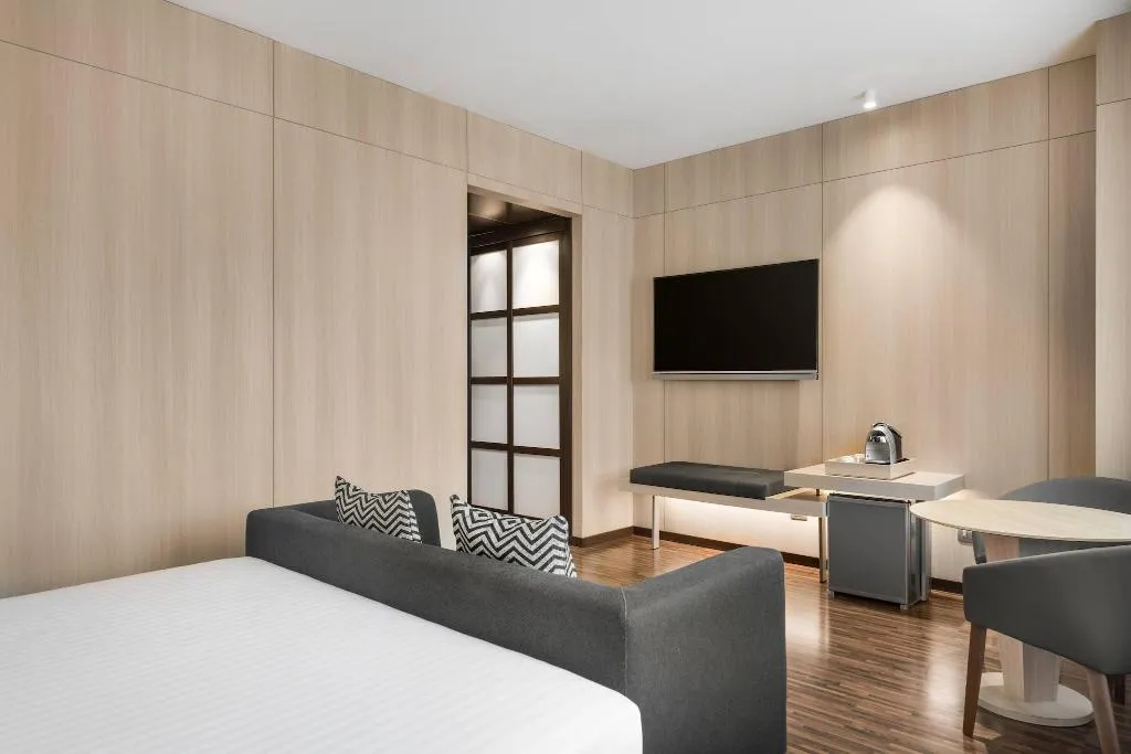 Room, AC Milano, Milan