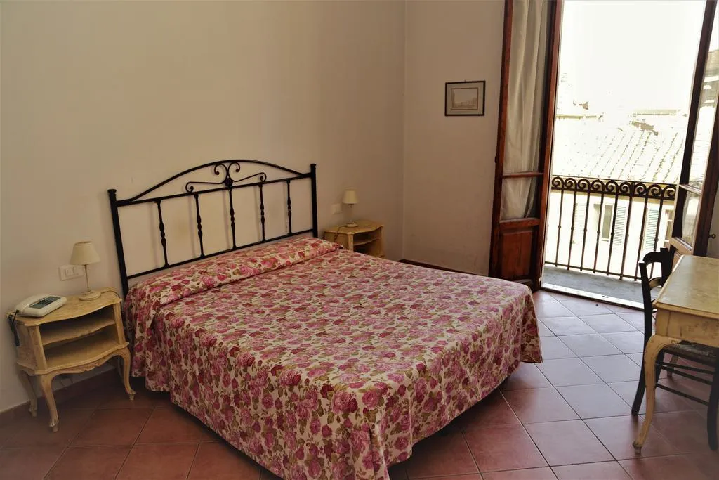 DOUBLE STANDARD Room, Medici, Florence