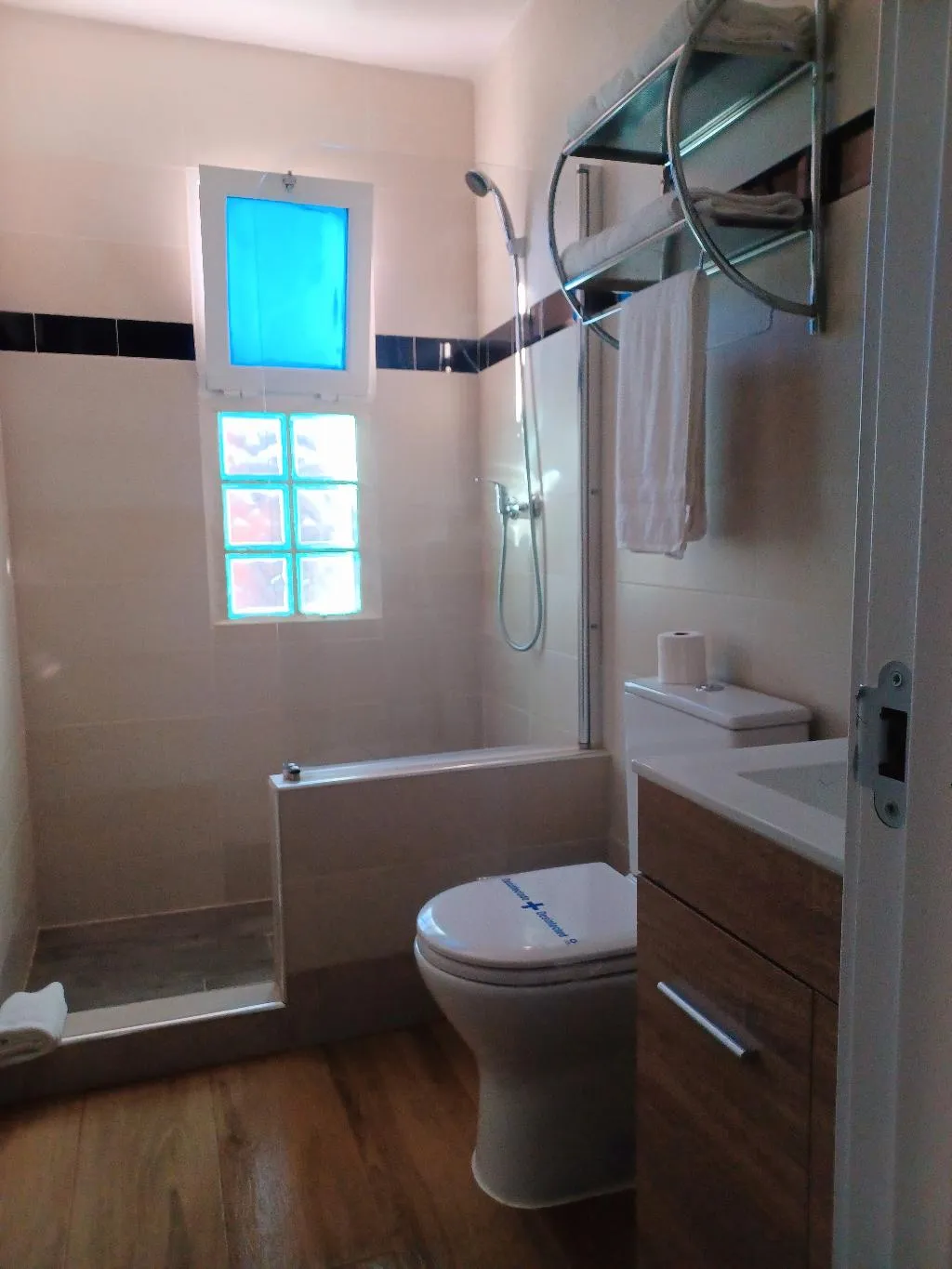 TRIPLE STANDARD Room, Hostal Aravaca Garden, Madrid