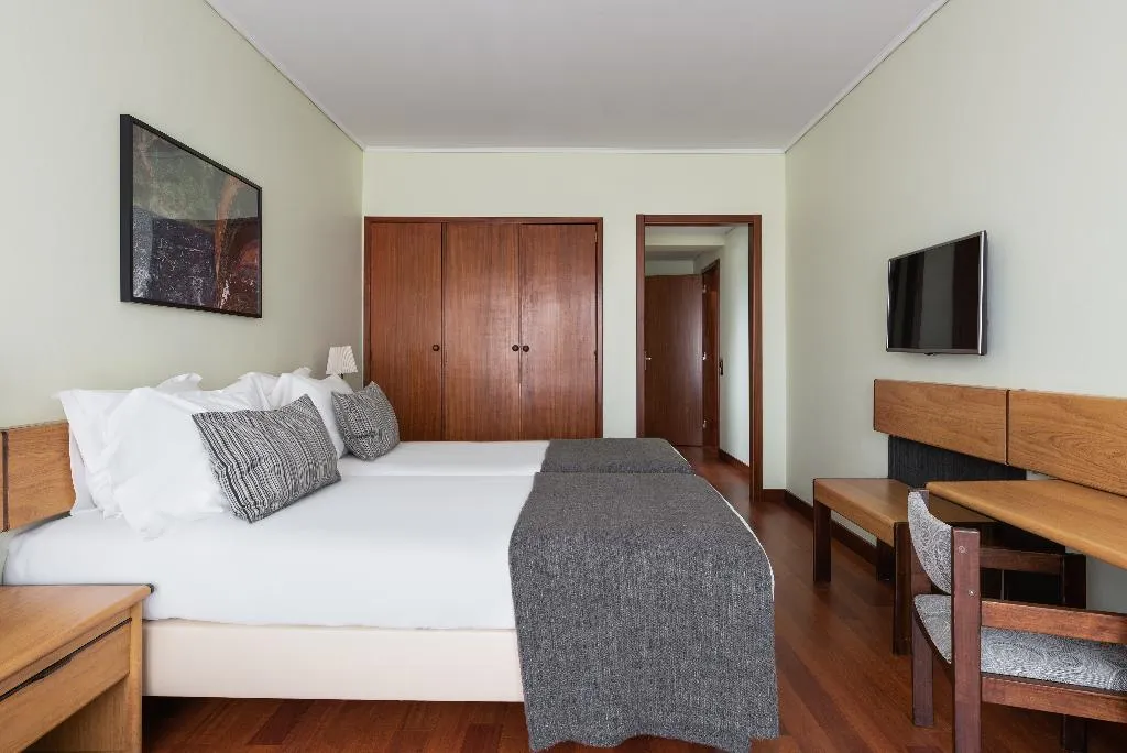 SINGLE EXECUTIVE CITY VIEW Room, Dorma Praia Golfe, Porto
