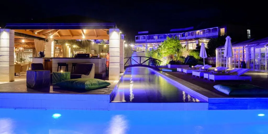 Bar, Dion Palace, Thessaloniki