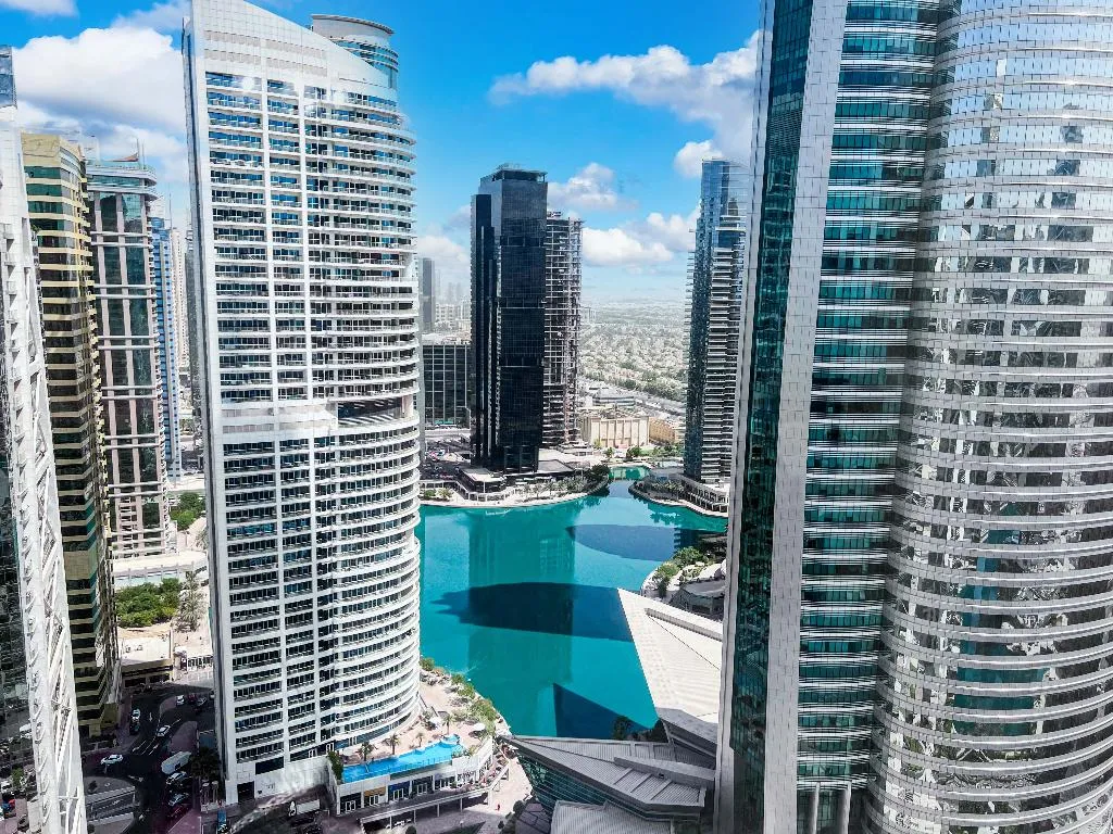 STUDIO BUSINESS Room, Goldcrest Executive, Dubai