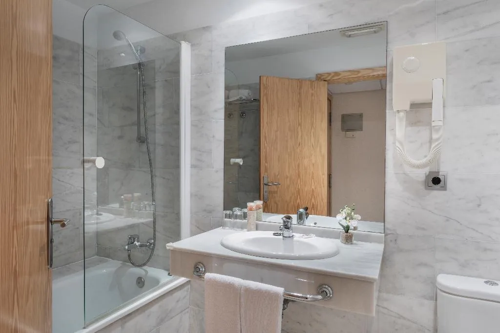 Double or Twin CAPACITY 3 Room, Villa San Juan, Costa Blanca