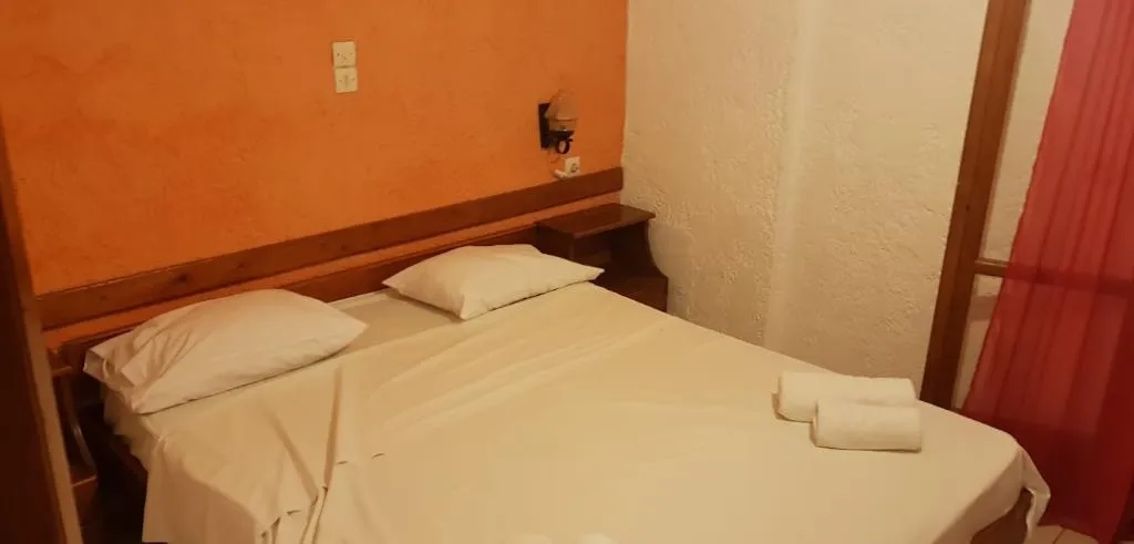 Room, Elgoni Apartments, Crete