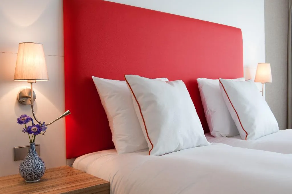 TWIN SUPERIOR Room, Van der Valk Hotel Schiphol, Amsterdam