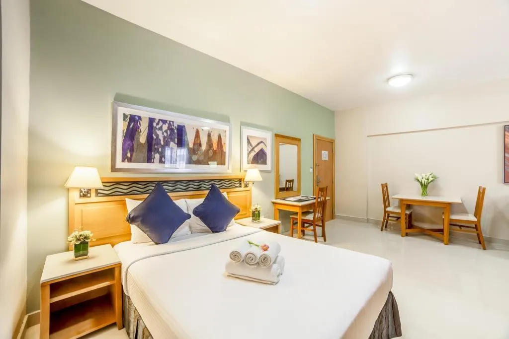 STUDIO STANDARD Room, Golden Sands Hotel Apartments, Dubai