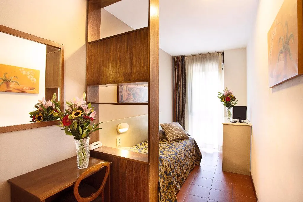 DOUBLE SINGLE USE STANDARD Room, Corolle, Florence