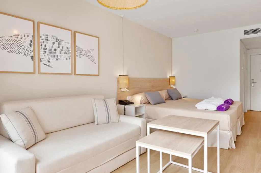 Room, FERGUS Club Palmanova Park, Majorca