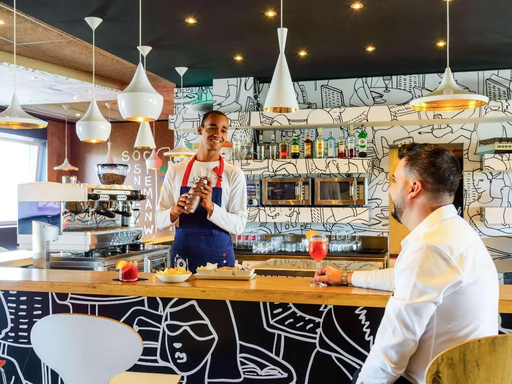 Bar, ibis Milano Fiera, Milan