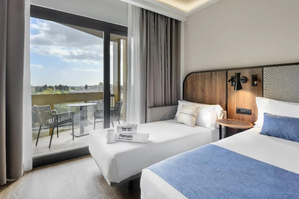 Double or Twin DELUXE Room, Barceló Roma, Rome