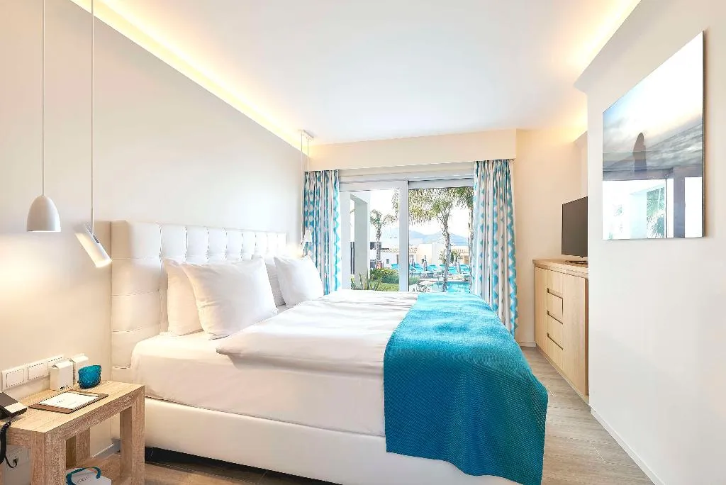 Room, Club Calimera Delfin Playa, Ibiza