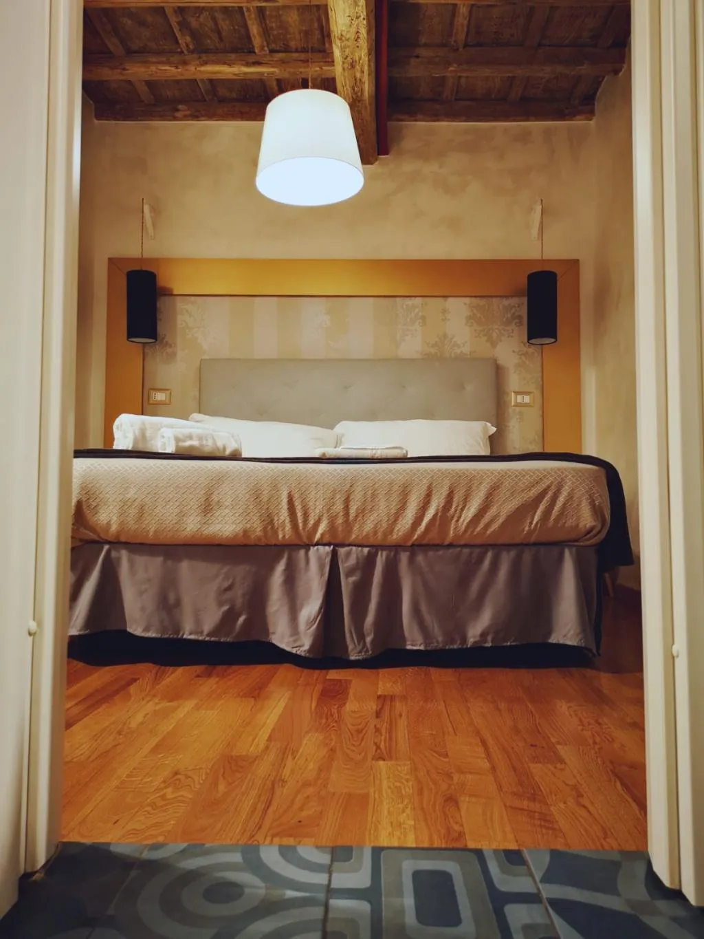 Room, Dulcis In Pantheon, Rome