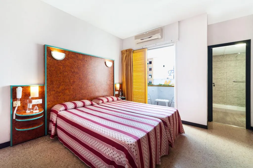 DOUBLE STANDARD Room, Xaine Park, Costa Brava