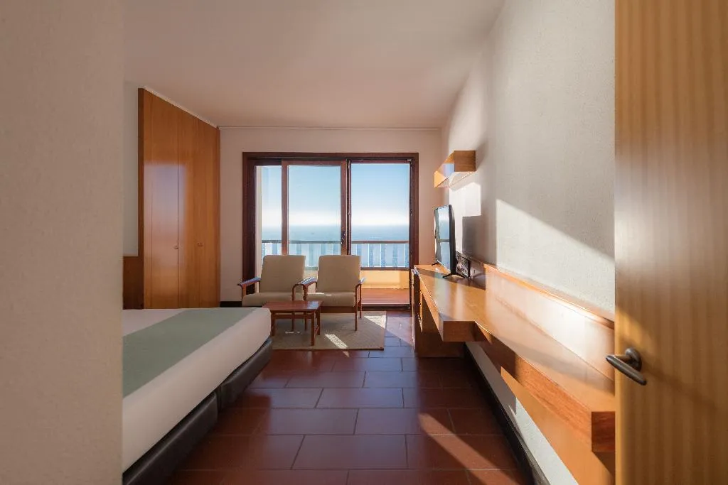 DOUBLE SEA VIEW CAPACITY 3 Room, Almadraba Park, Costa Brava