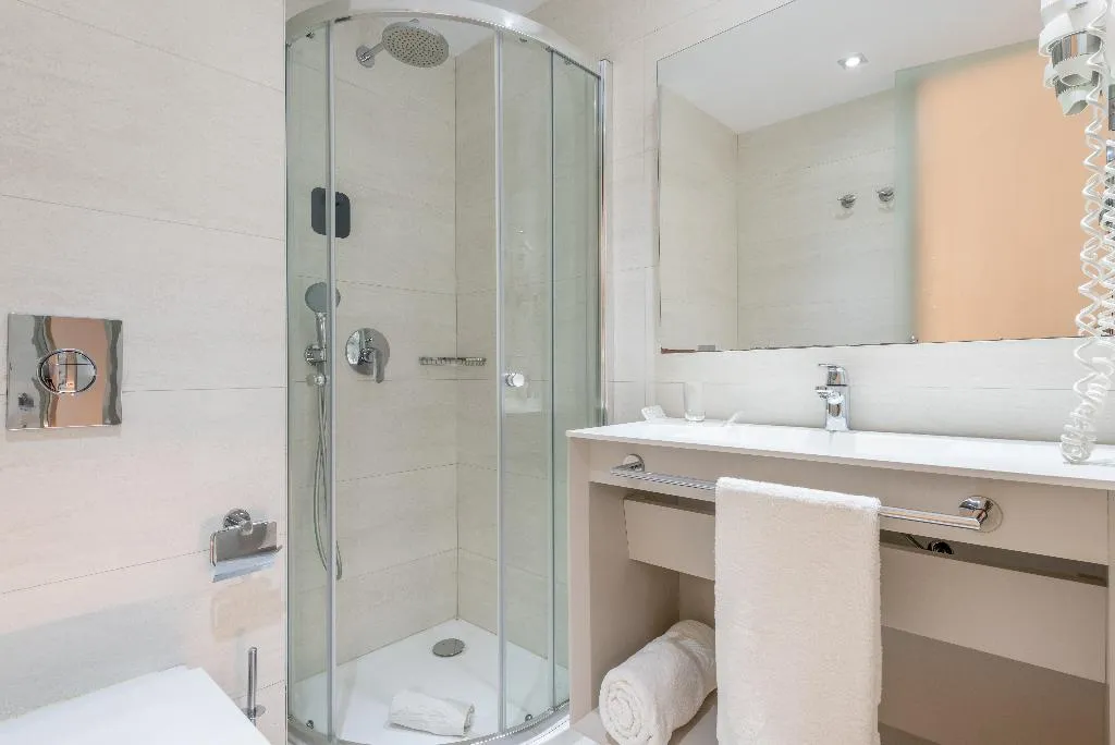 SINGLE STANDARD Room, Kyrat Amarac, Majorca