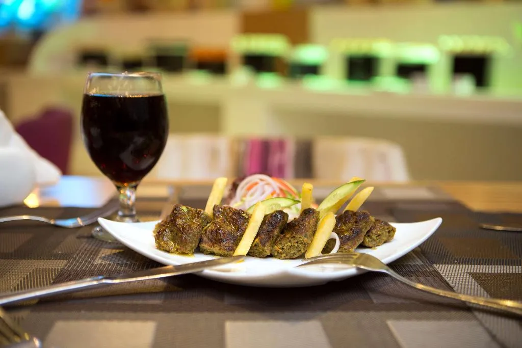 Restaurant, Best Western Plus Pearl Creek, Dubai