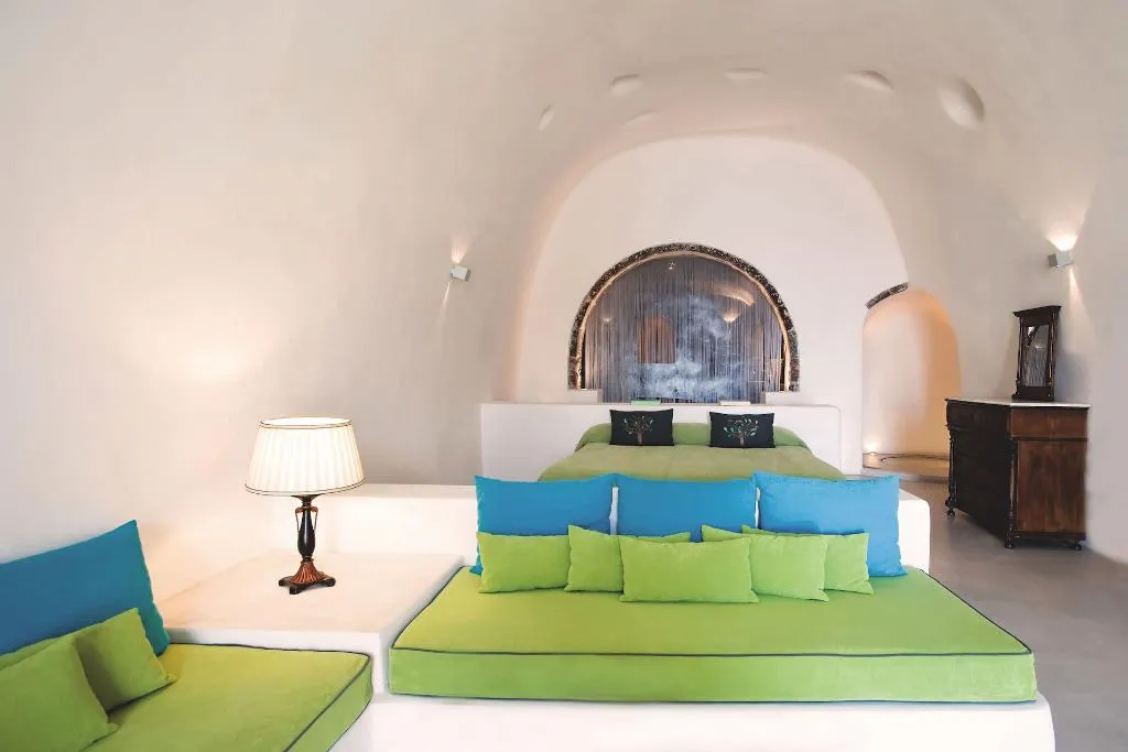 SUITE HONEYMOON Room, Remezzo Villas, Santorini