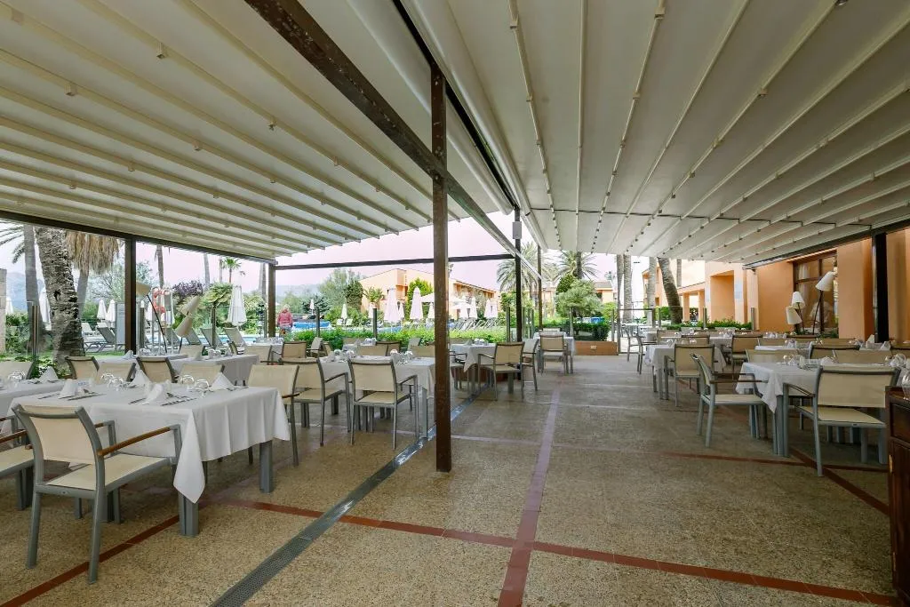 Restaurant, PortBlue Club Pollentia Resort & Spa, Majorca