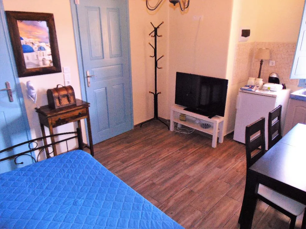 SUITE STANDARD Room, Angels Suites Of 1870, Santorini