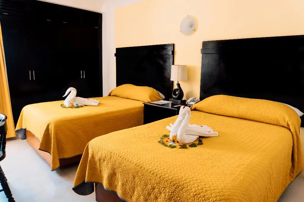 DOUBLE STANDARD Room, Antillano, Cancun Area