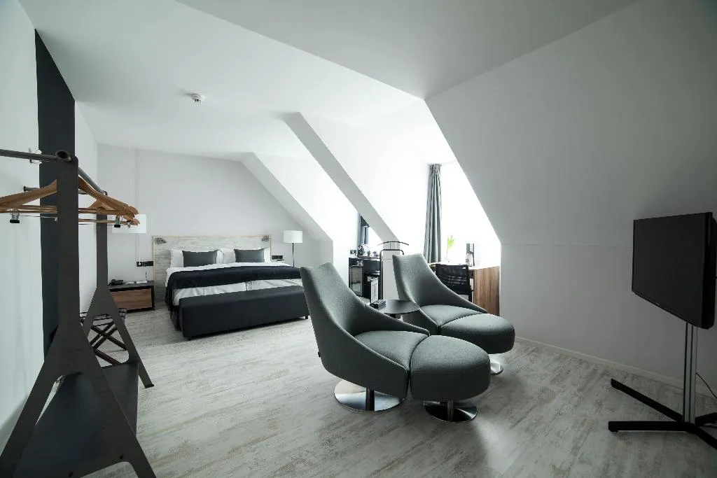 Room, Catalonia Berlin Mitte, Berlin