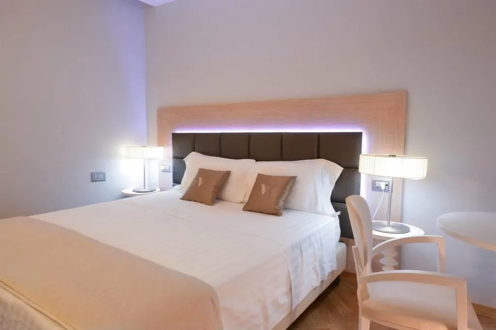 Room, Villa Minieri Resort & Spa, Naples