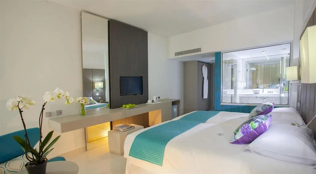 Double or Twin GARDEN VIEW Room, King Evelthon Beach Hotel & Resort, Cyprus