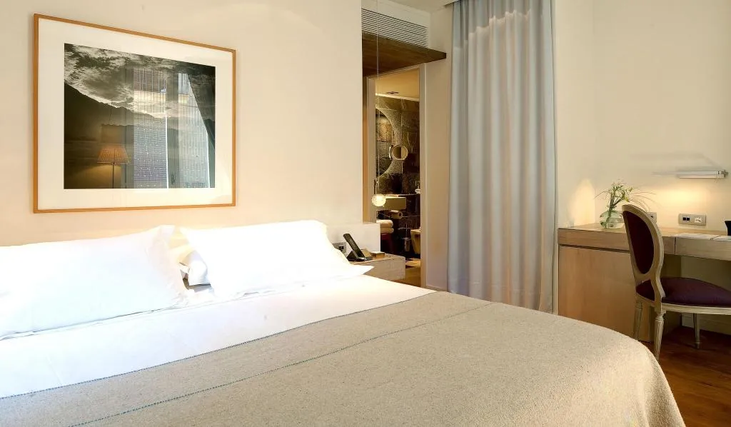 Room, Neri, Barcelona