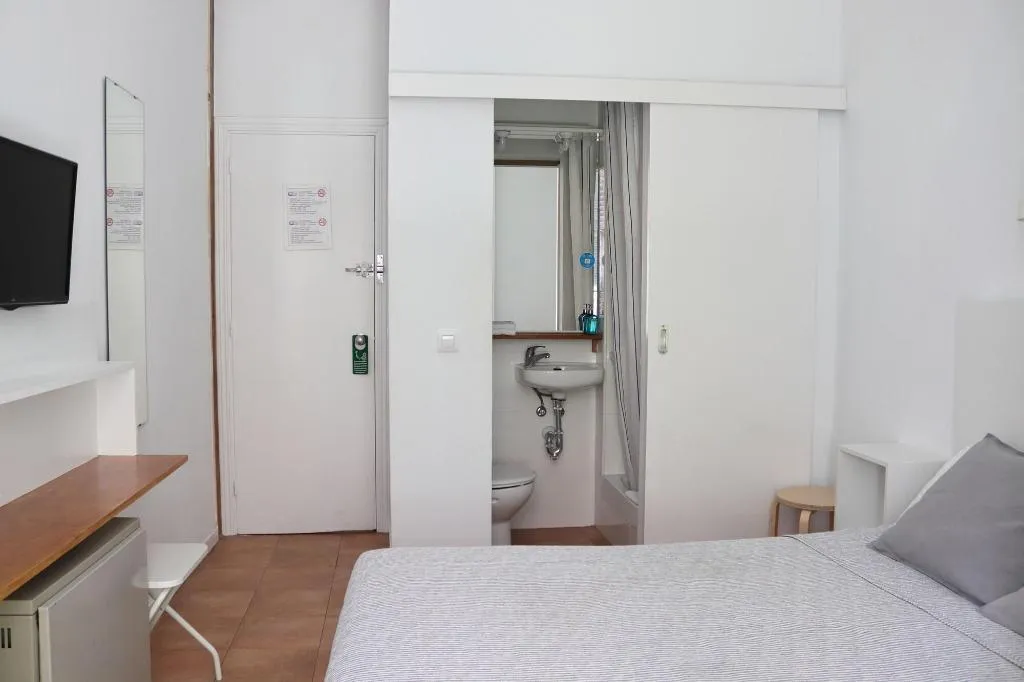 Room, Hostal La Zona, Madrid