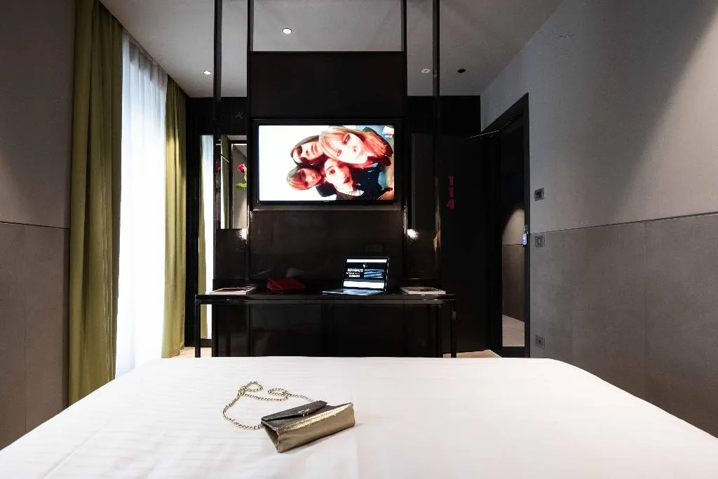 DOUBLE WITH BALCONY Room, Heart Hotel, Milan