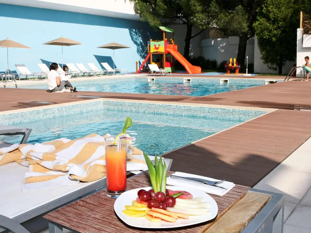 Pool, Novotel Lisboa, Lisbon