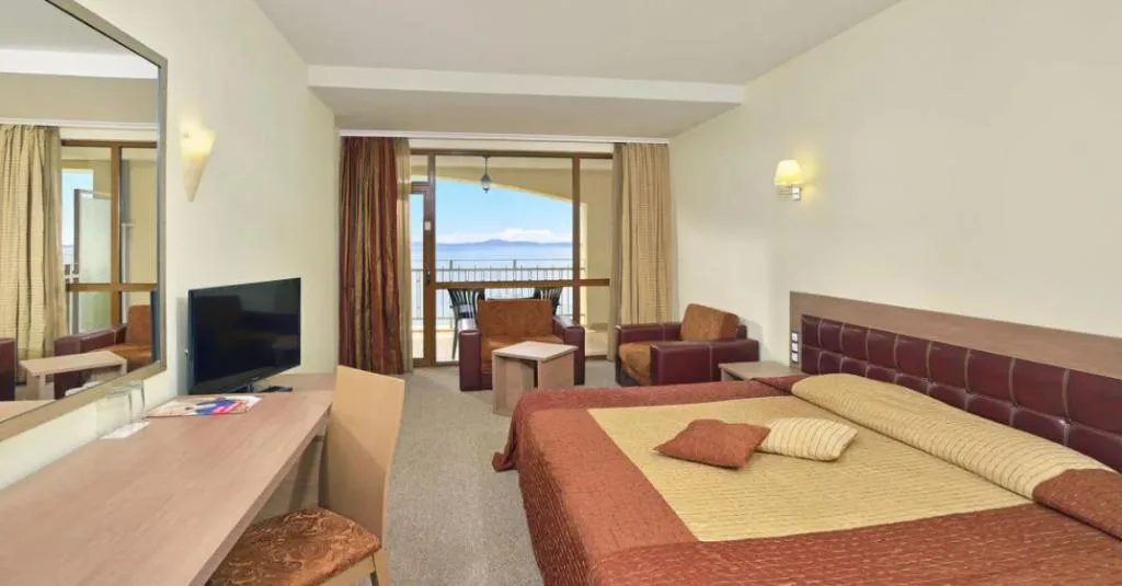 JUNIOR SUITE SEA VIEW Room, Sol Nessebar Palace All Inclusive, Bourgas