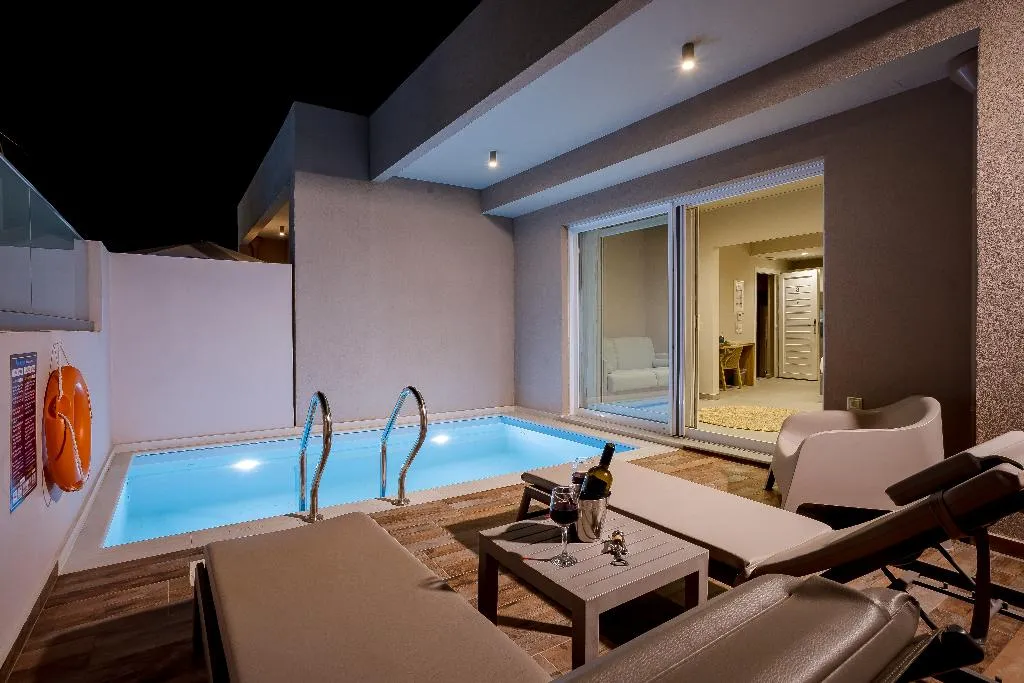 SUITE DELUXE POOL VIEW Room, Sarpidon Suites, Crete