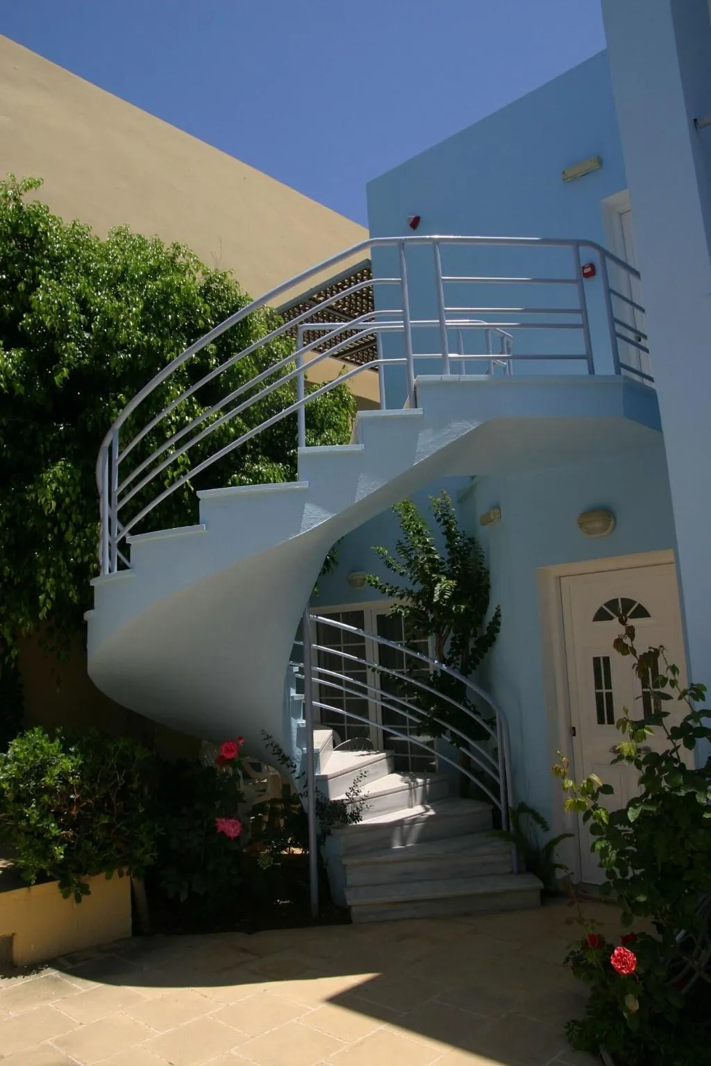 Room, Futura, Crete