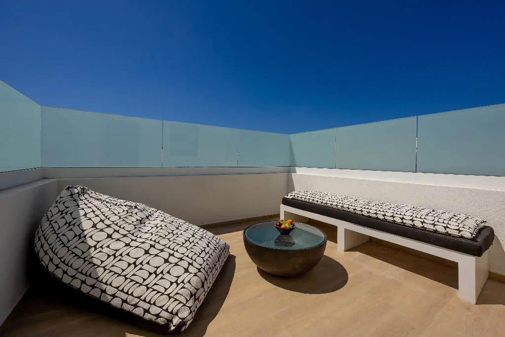 SUITE KING BED WITH JACUZZI Room, Santo Mangata Boutique Hotel & Spa, Santorini