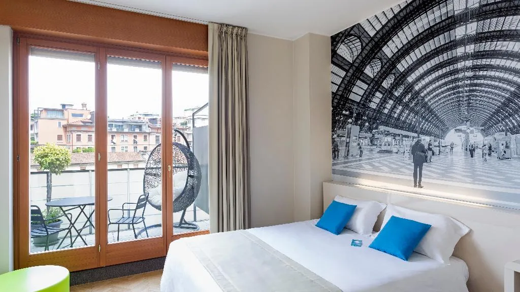 Terrace, B&B Hotel Milano Sant'Ambrogio, Milan