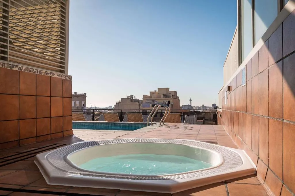 Pool, Petit Palace Eixample, Barcelona