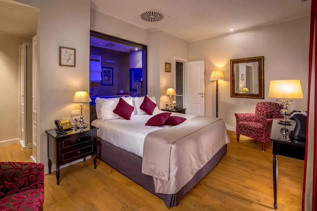DOUBLE SINGLE USE DELUXE ONE BED Room, Hotel Monte Cenci, Rome