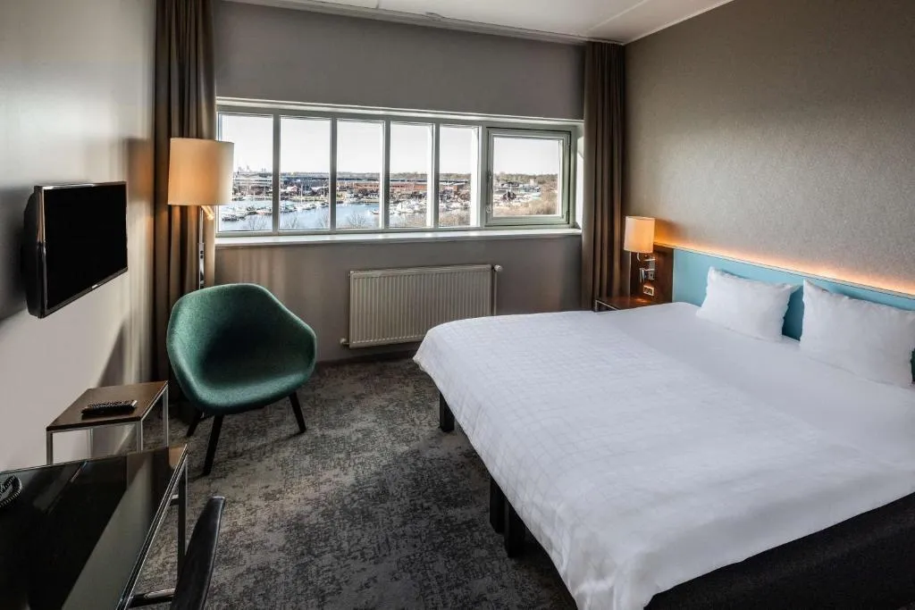 DOUBLE SINGLE USE SUPERIOR KING BED Room, Scandic Sluseholmen, Copenhagen