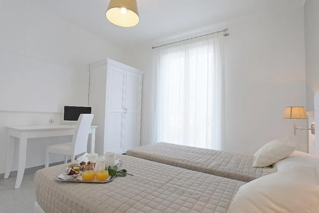 FAMILY ROOM DELUXE Room, Scala Dei Turchi Resort, Catania
