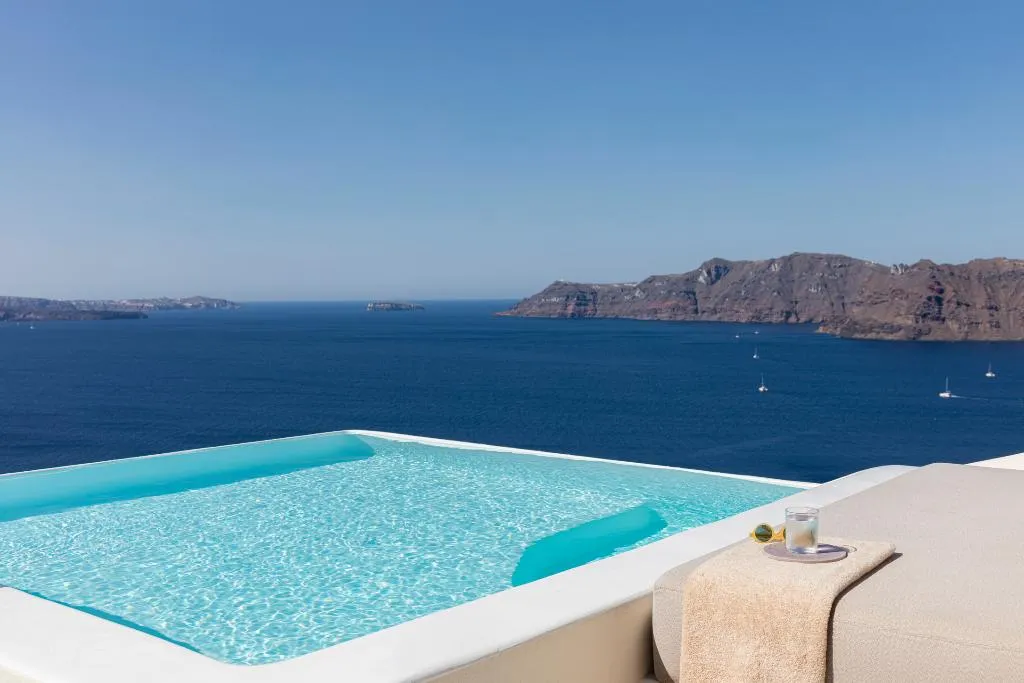 SUITE STANDARD Room, Canaves Oia Suites, Santorini