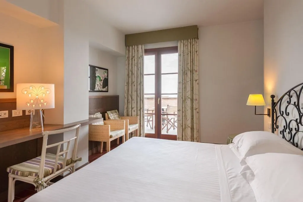 SUITE WITH DOUBLE BED Room, Villa San Paolo, Florence